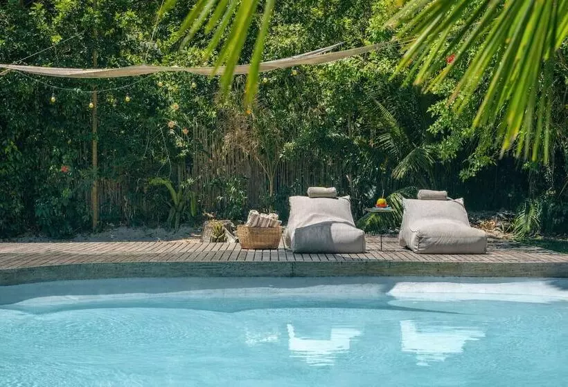 Majatalo Villa Pé Na Areia Com Design Exclusivo