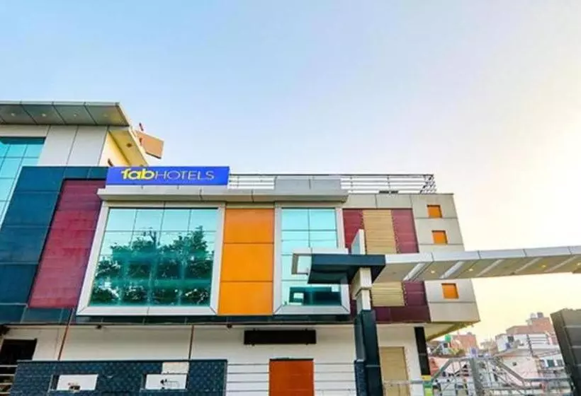 Fabhotel Shree Pushpraj