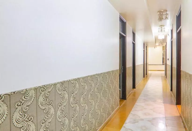 Fabhotel Shree Pushpraj