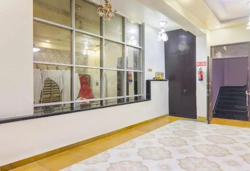 Fabhotel Shree Pushpraj