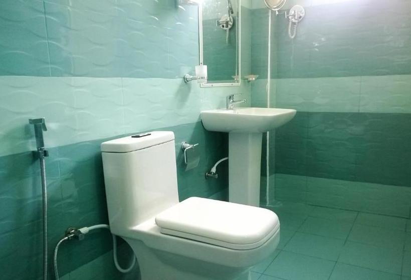 Pension (Hôtel basse catégorie) Augusto @ Midigama