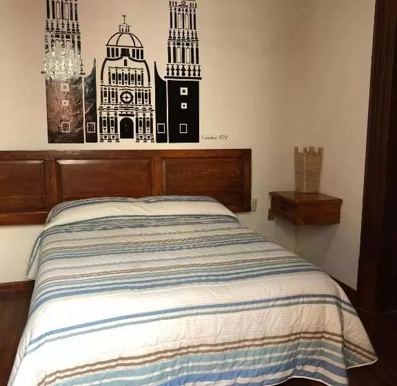 پانسیون Hostal Cielito De María