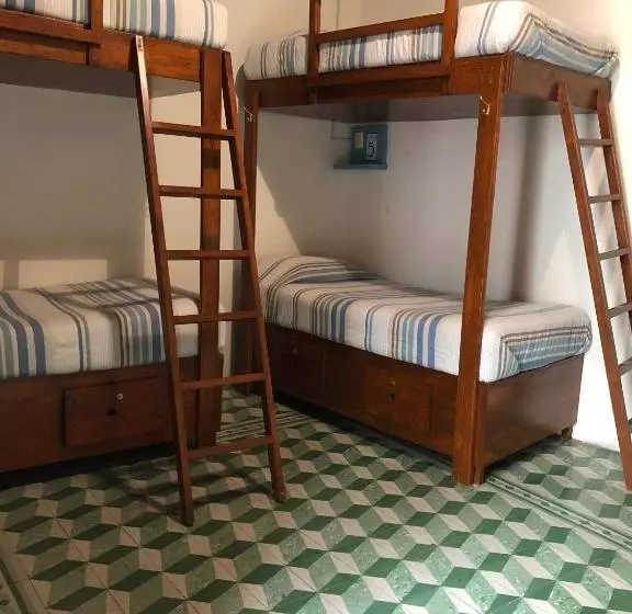 پانسیون Hostal Cielito De María