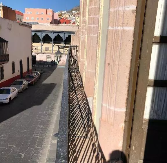 پانسیون Hostal Cielito De María