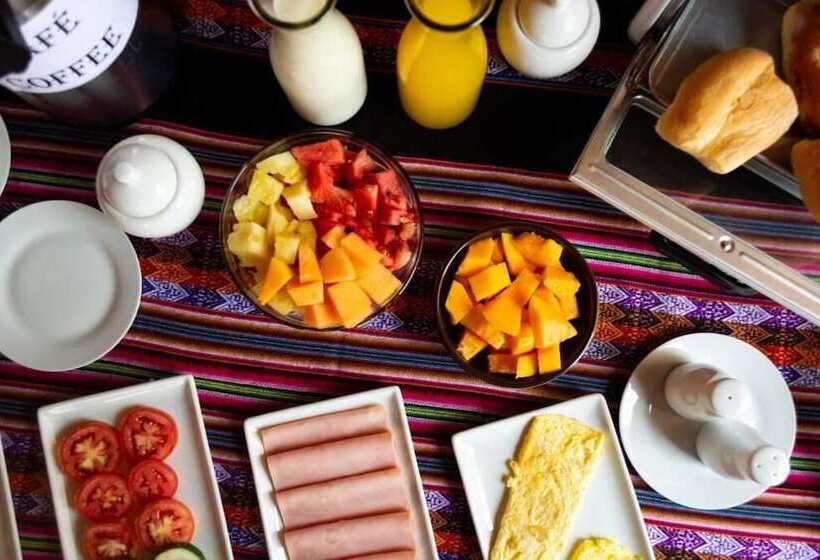 تختخواب و صبحانه Lima Airport Tampu