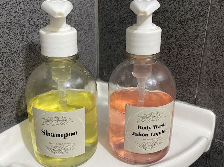 تختخواب و صبحانه Lima Airport Tampu