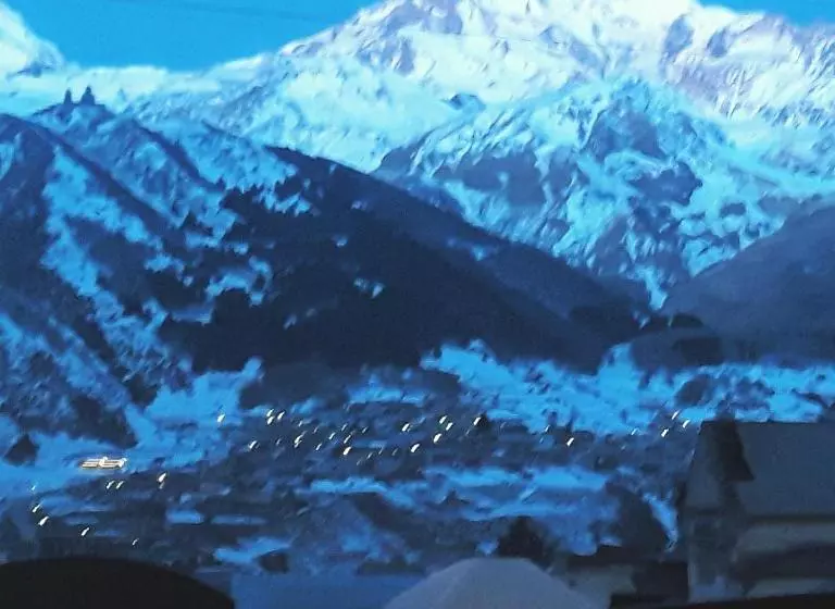 پانسیون Iveria