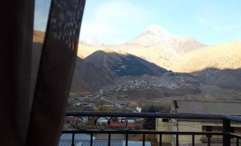 پانسیون Iveria