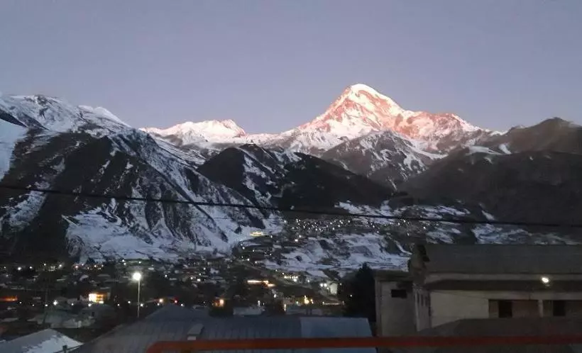 پانسیون Iveria