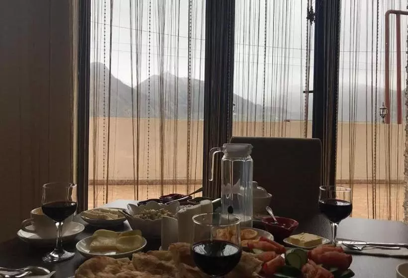 پانسیون Iveria