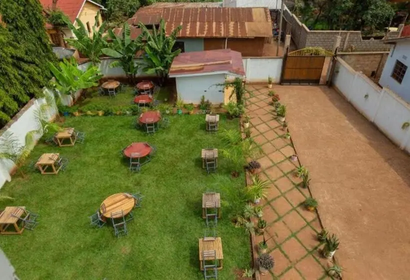 هتل Kilimanjaro Budget Lodge