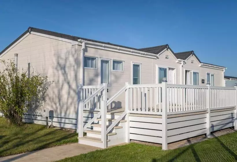 هتل Marine Holiday Park