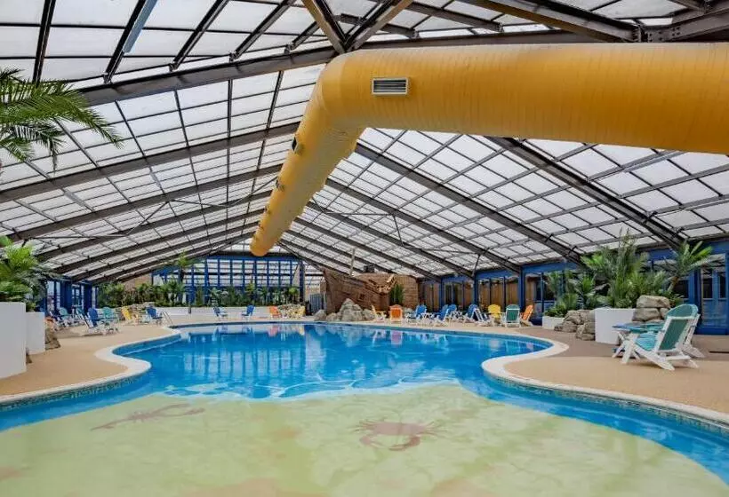 هتل Marine Holiday Park