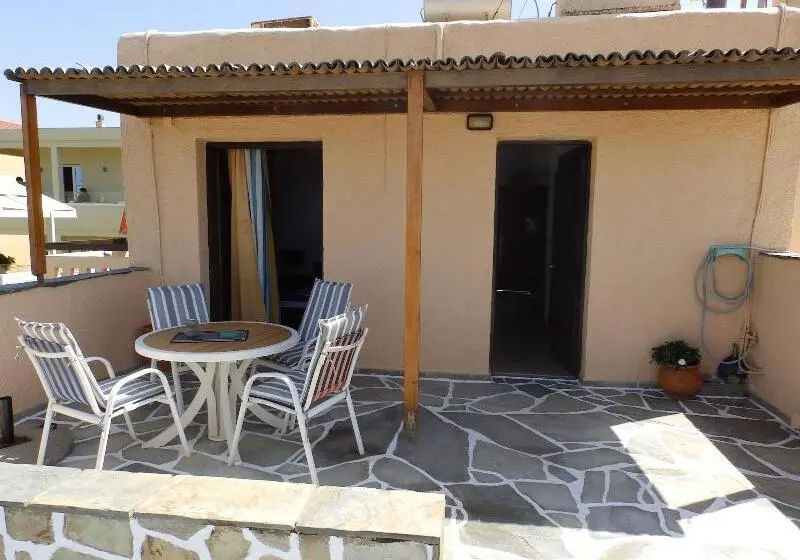 هتل Ilias Apartments