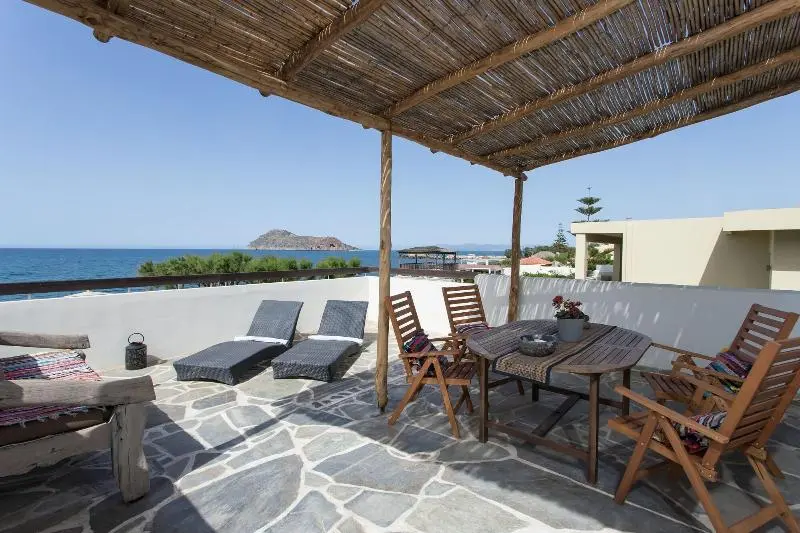 هتل Ilias Apartments