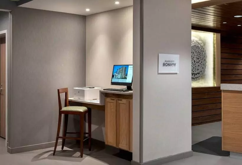 Hotelli Fairfield Inn & Suites By Marriott Williamstown