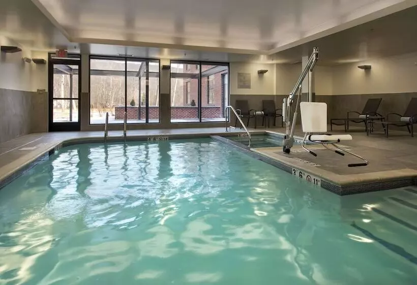 Hotelli Fairfield Inn & Suites By Marriott Williamstown