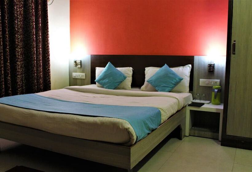 فندق Park Lagoon