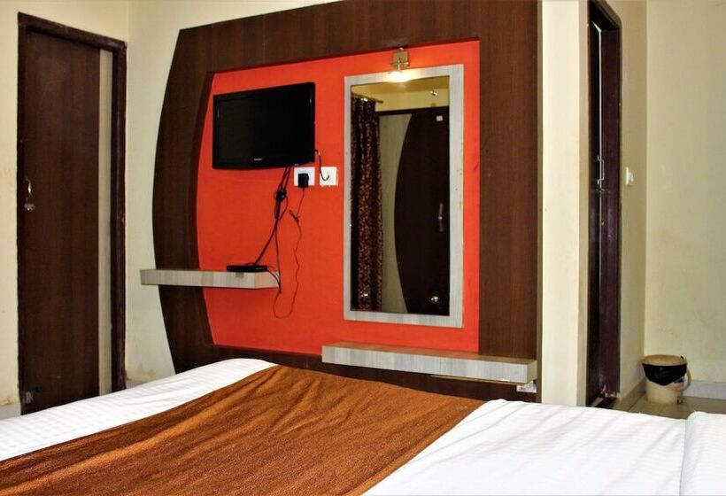 فندق Park Lagoon