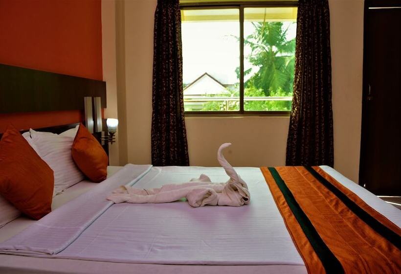 فندق Park Lagoon