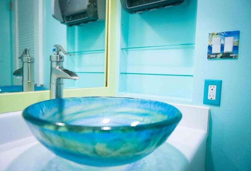 The Big Island Hostel