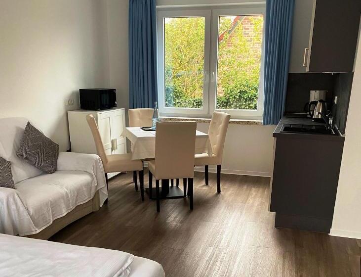 تختخواب و صبحانه Gästehaus Blauth