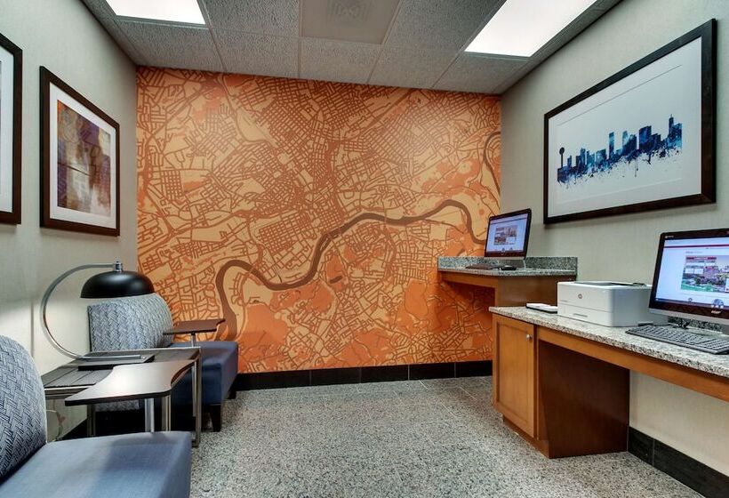 ホテル Drury Inn & Suites Knoxville West