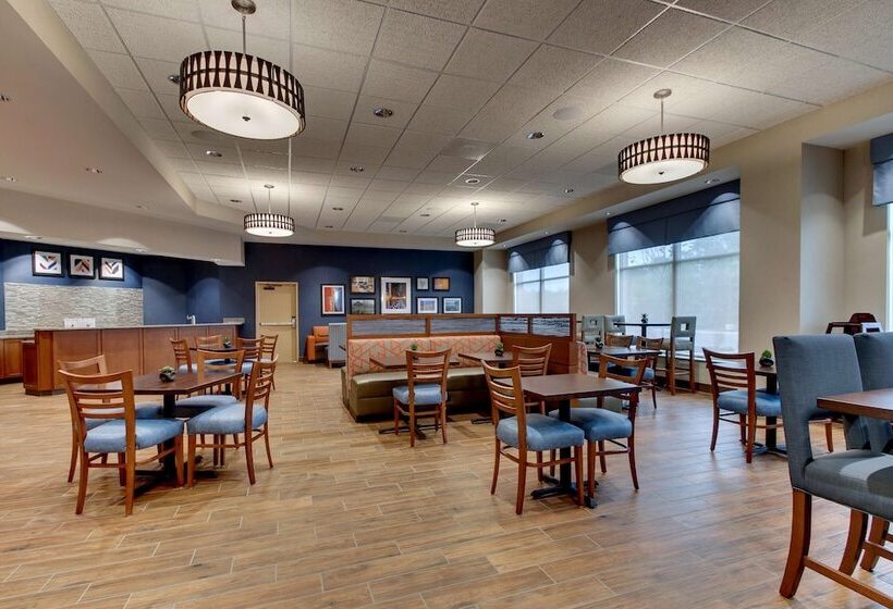 ホテル Drury Inn & Suites Knoxville West