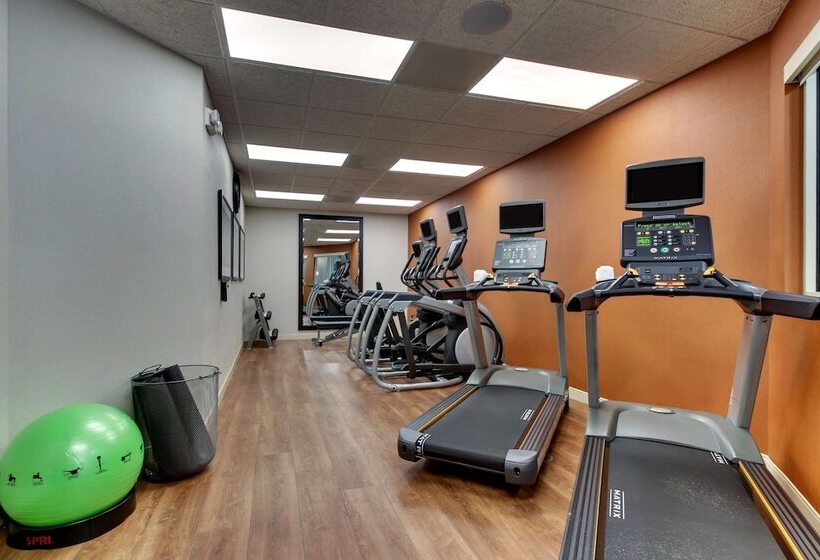 ホテル Drury Inn & Suites Knoxville West