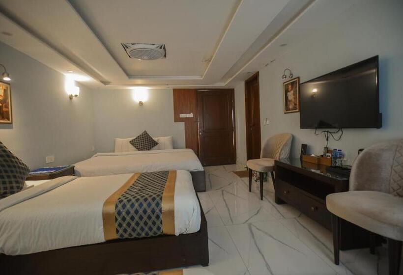 هتل Swisstel Cottage