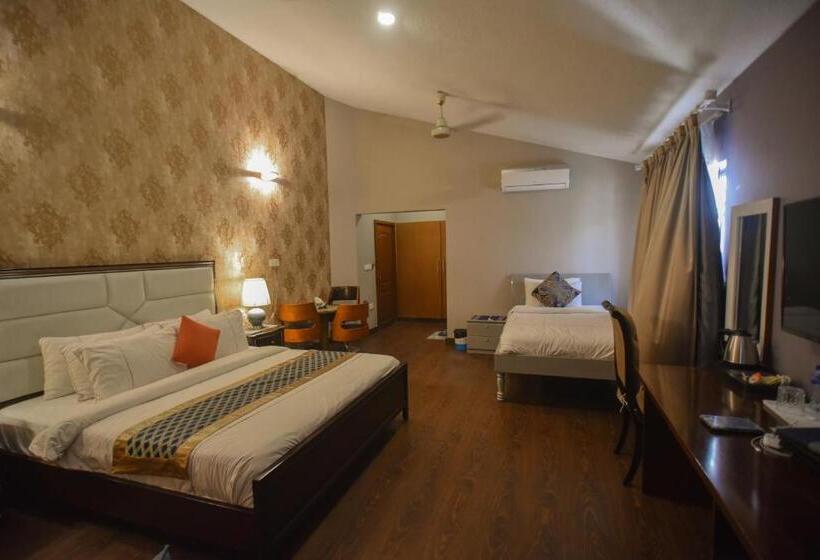 هتل Swisstel Cottage