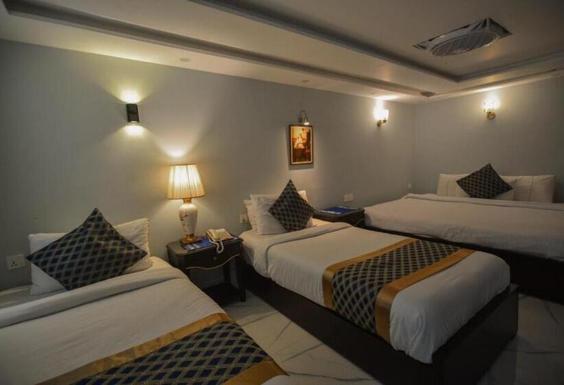 هتل Swisstel Cottage