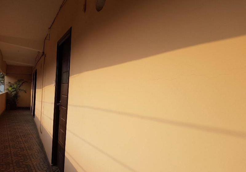 Oyo 24970 Hotel Galaxy Inn