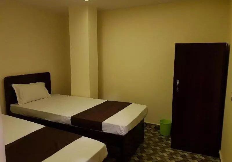 Oyo 24970 Hotel Galaxy Inn