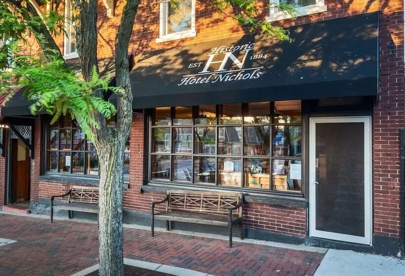 Historic Hotel Nichols