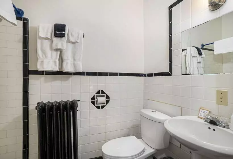 Historic Hotel Nichols