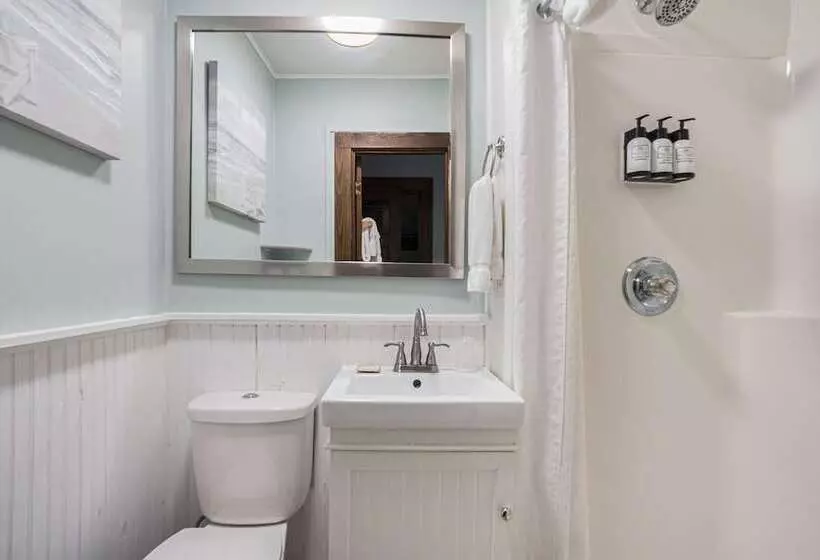 Historic Hotel Nichols