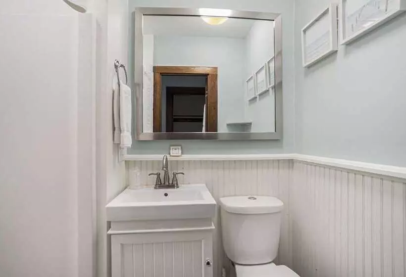 Historic Hotel Nichols