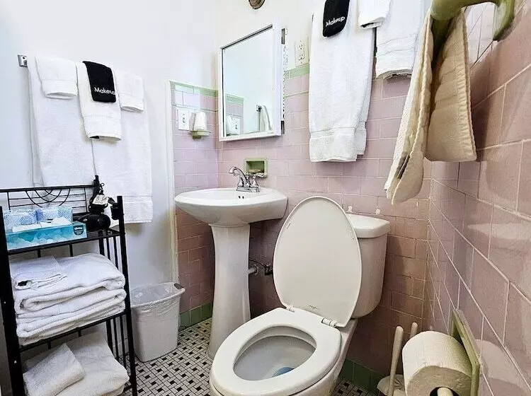 Historic Hotel Nichols