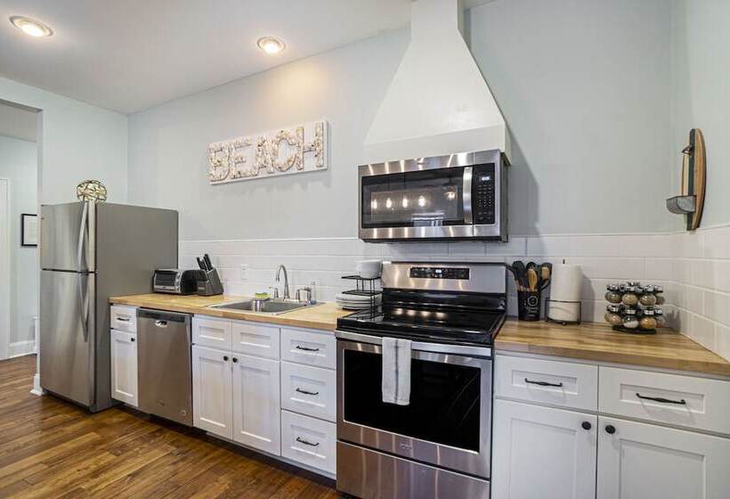 Historic Hotel Nichols