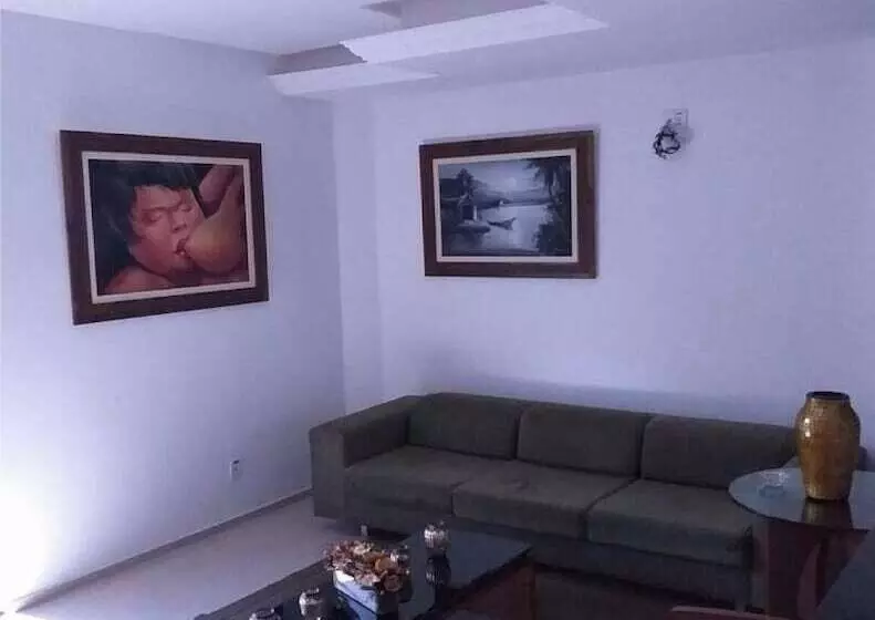 Kapselihotelli Mais Hotel Express