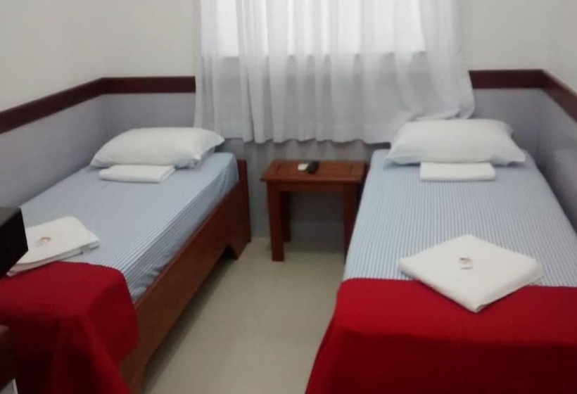 Капсульный Oтель Mais Hotel Express