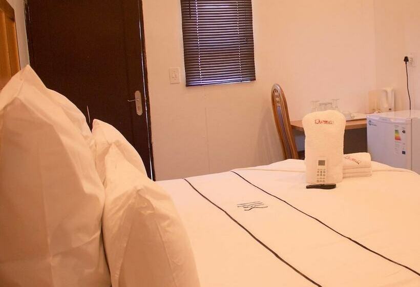 هتل Ekamuti Town Lodge