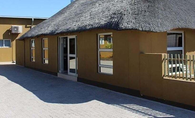 هتل Ekamuti Town Lodge