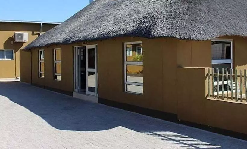 هتل Ekamuti Town Lodge