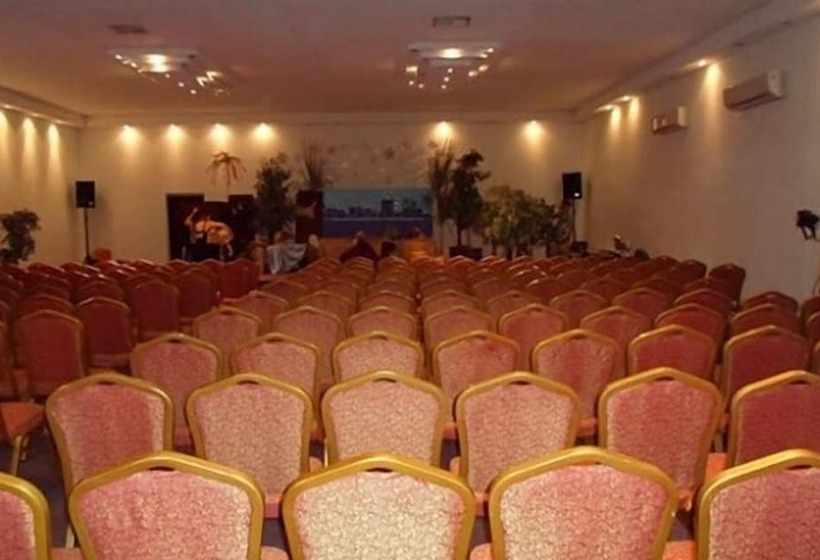 هتل Ekamuti Town Lodge