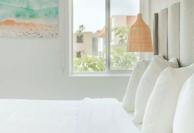 Hotelli The Belmont Shore Inn