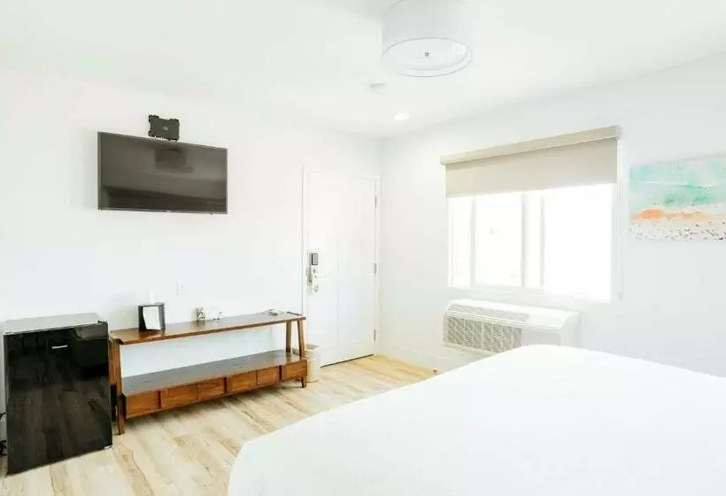 Hotelli The Belmont Shore Inn
