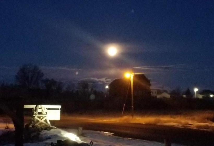 민박 Copperline Lodge