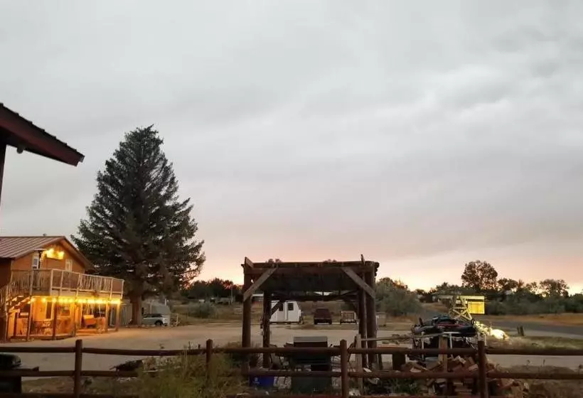 Aamiaismajoitus (B&B) Copperline Lodge